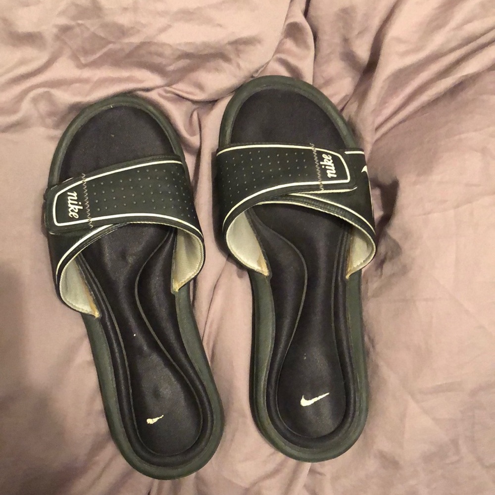 Nike slides